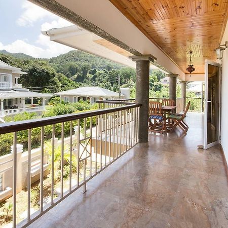 Flora'S Self Catering Apartments Victoria Luaran gambar