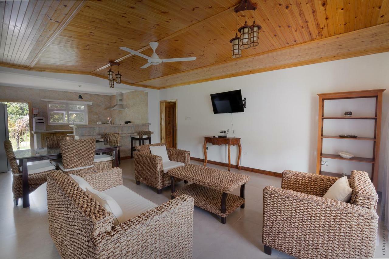Flora'S Self Catering Apartments Victoria Luaran gambar