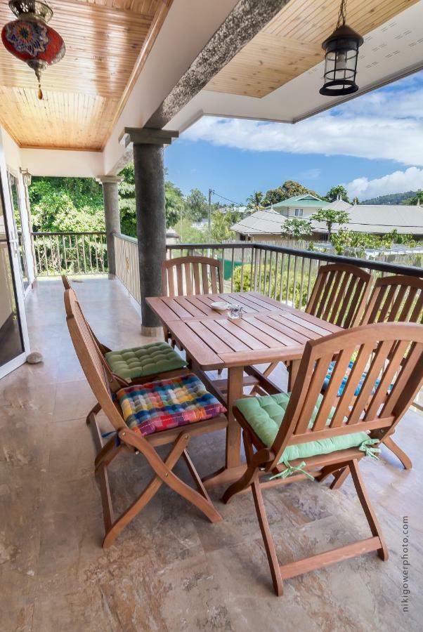 Flora'S Self Catering Apartments Victoria Luaran gambar