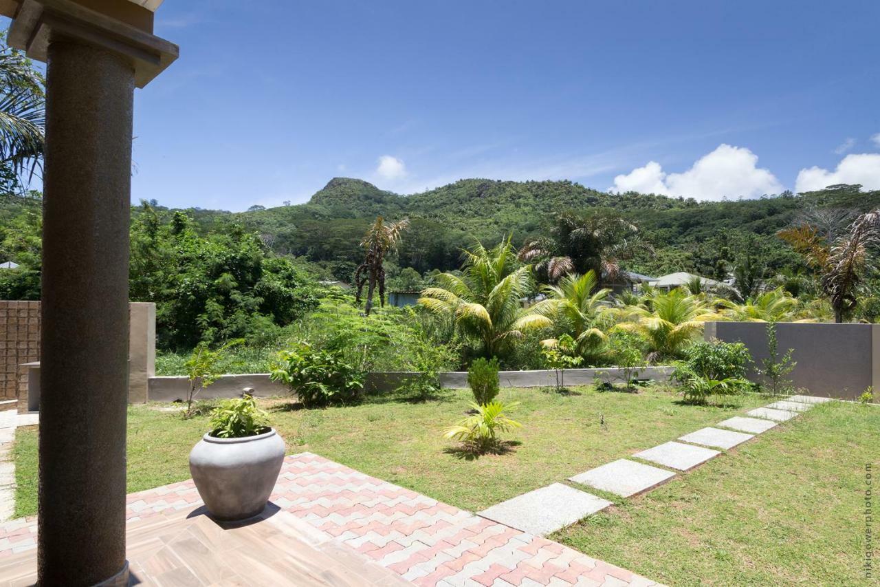 Flora'S Self Catering Apartments Victoria Luaran gambar