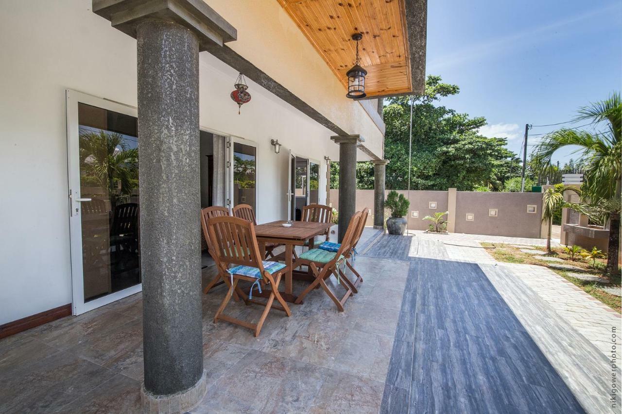 Flora'S Self Catering Apartments Victoria Luaran gambar