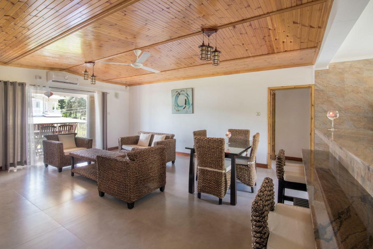 Flora'S Self Catering Apartments Victoria Luaran gambar